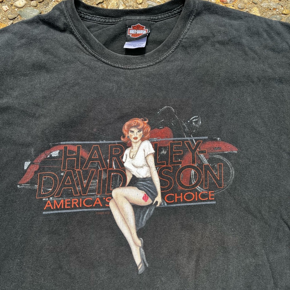 Harley-Davidson Black Tee with Vintage Graphic